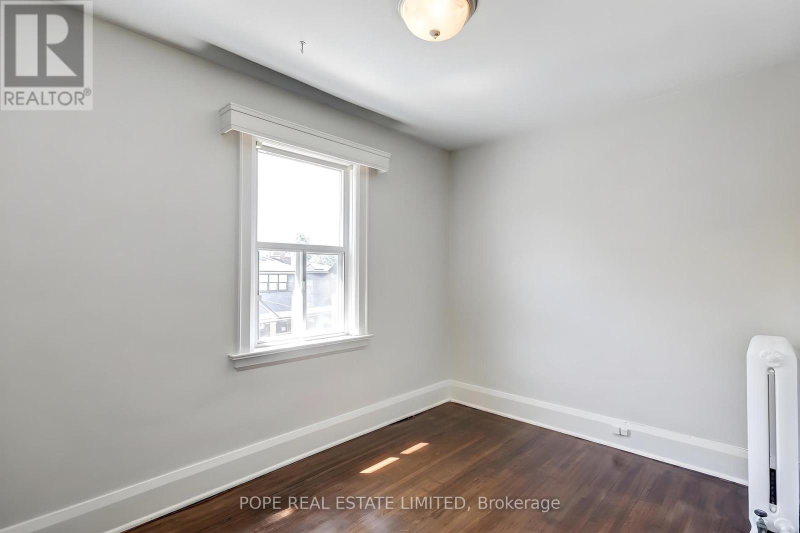 18 Edgewood Avenue, Toronto, Ontario  M4L 3E6 - Photo 33 - E13621528