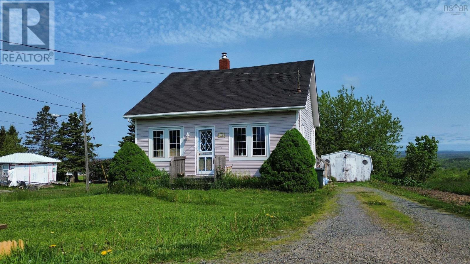 40 Maple Street, Springhill, Nova Scotia