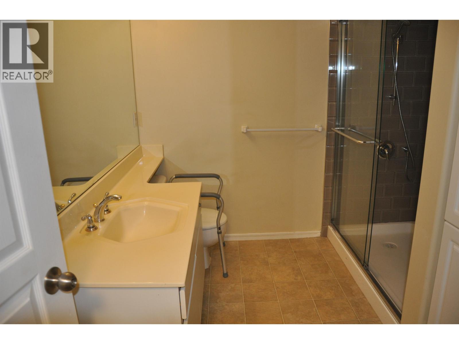 105 8180 Jones Road, Richmond, British Columbia  V6Y 3Z6 - Photo 13 - R3151007