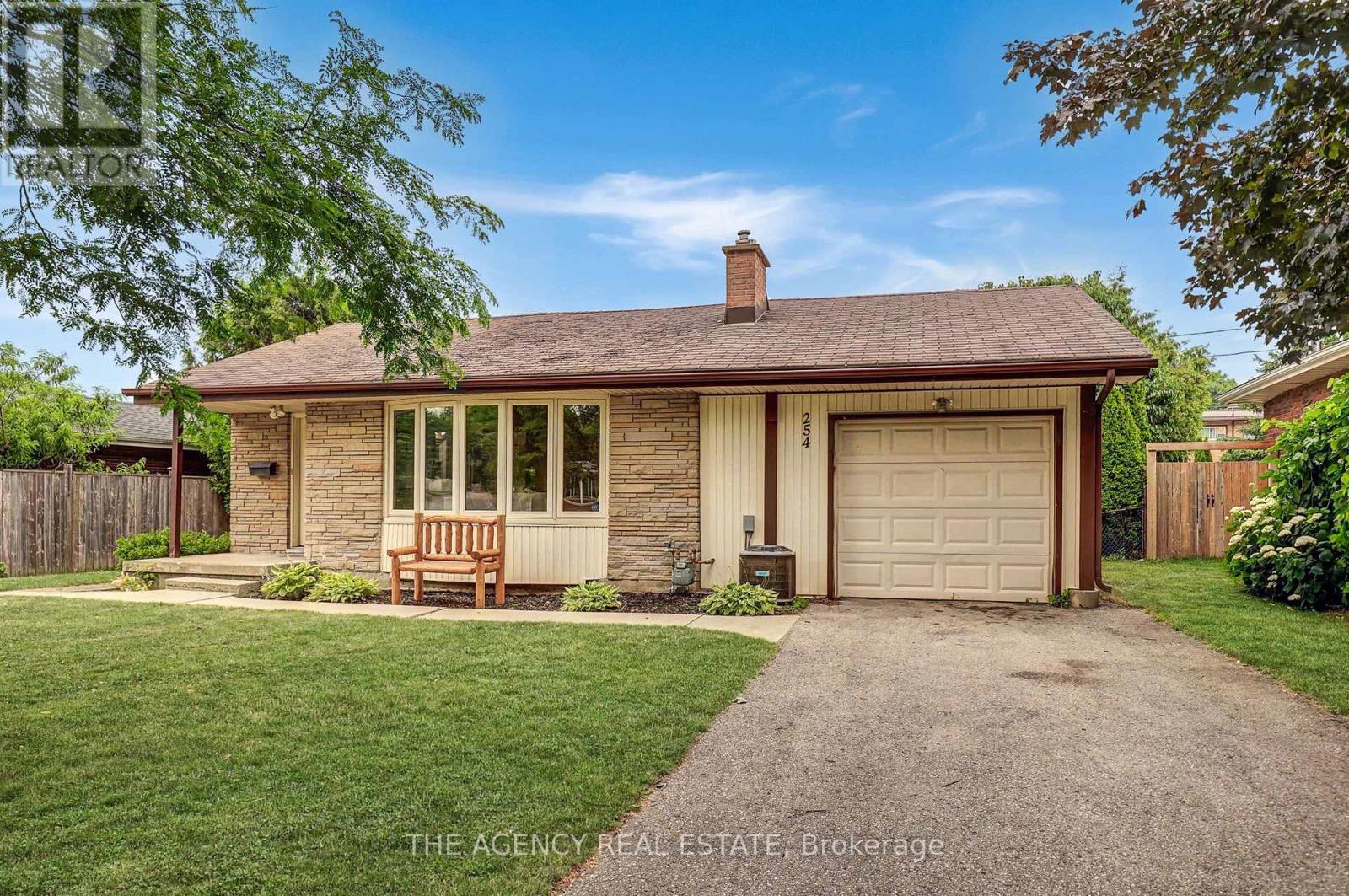 254 King Edward Avenue, London South, Ontario  N5Z 3T7 - Photo 2 - X13621680