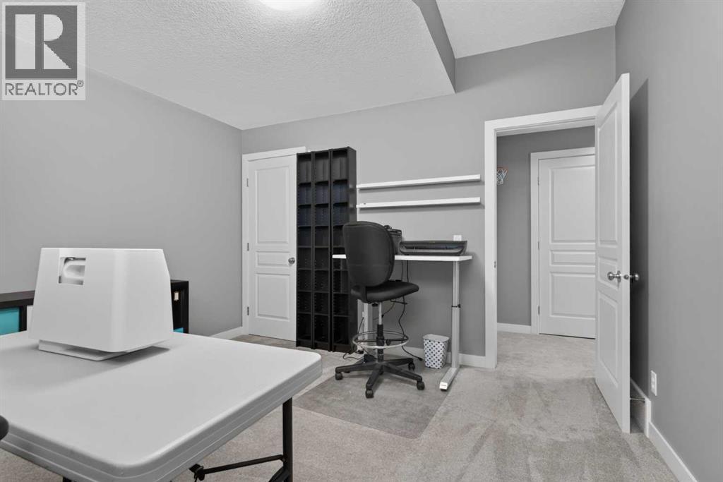 234 Pantego Way NW, Calgary, Alberta  T3K 0C2 - Photo 36 - A2331994