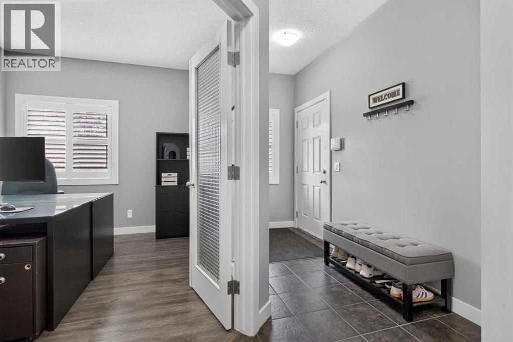 234 Pantego Way NW, Calgary, Alberta  T3K 0C2 - Photo 3 - A2331994