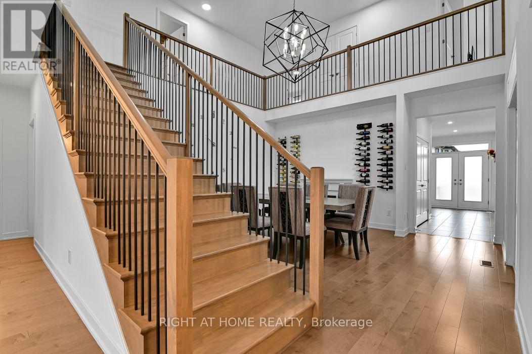 32 Edenbridge Court, Ottawa, Ontario K1W 0P1 - Photo 4 - X13621518