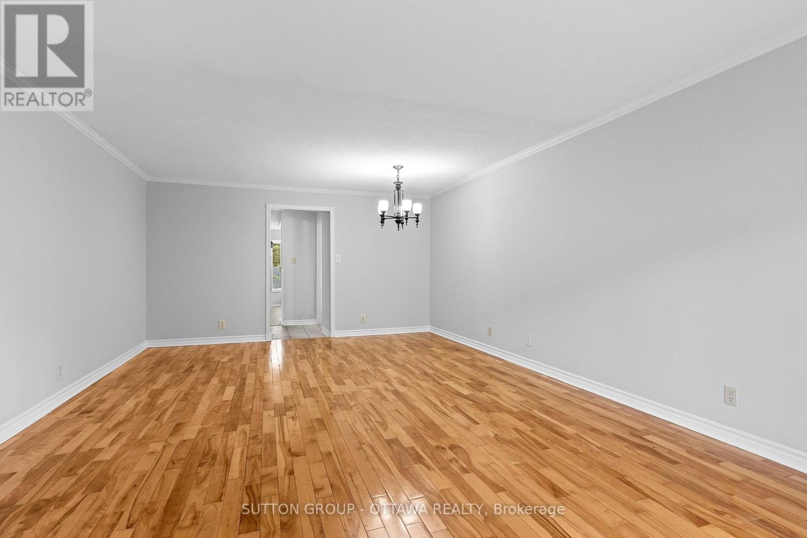162 Rushford Private, Ottawa, Ontario  K1T 3C6 - Photo 5 - X13621552