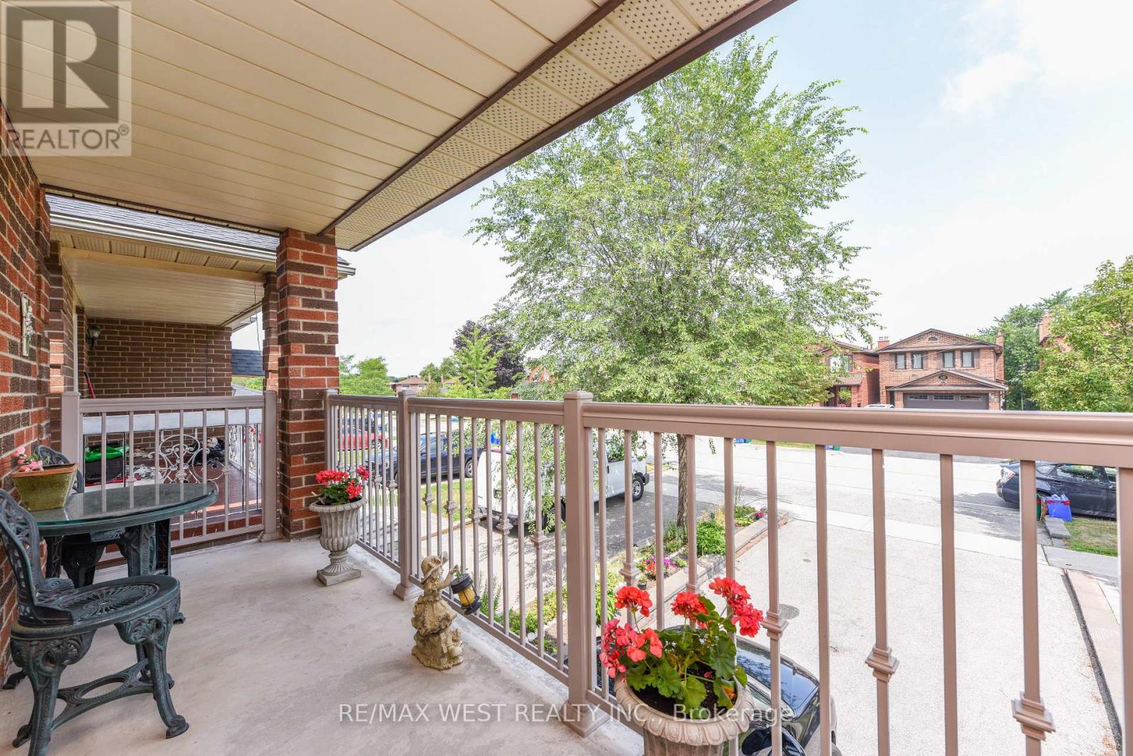 181 Misty Meadow Drive, Vaughan, Ontario  L4L 3V6 - Photo 2 - N13621494