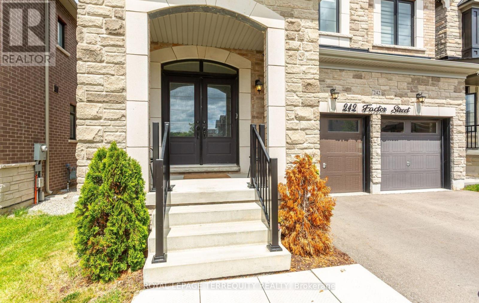 242 Factor Street, Vaughan, Ontario  L4H 5C1 - Photo 3 - N13621508
