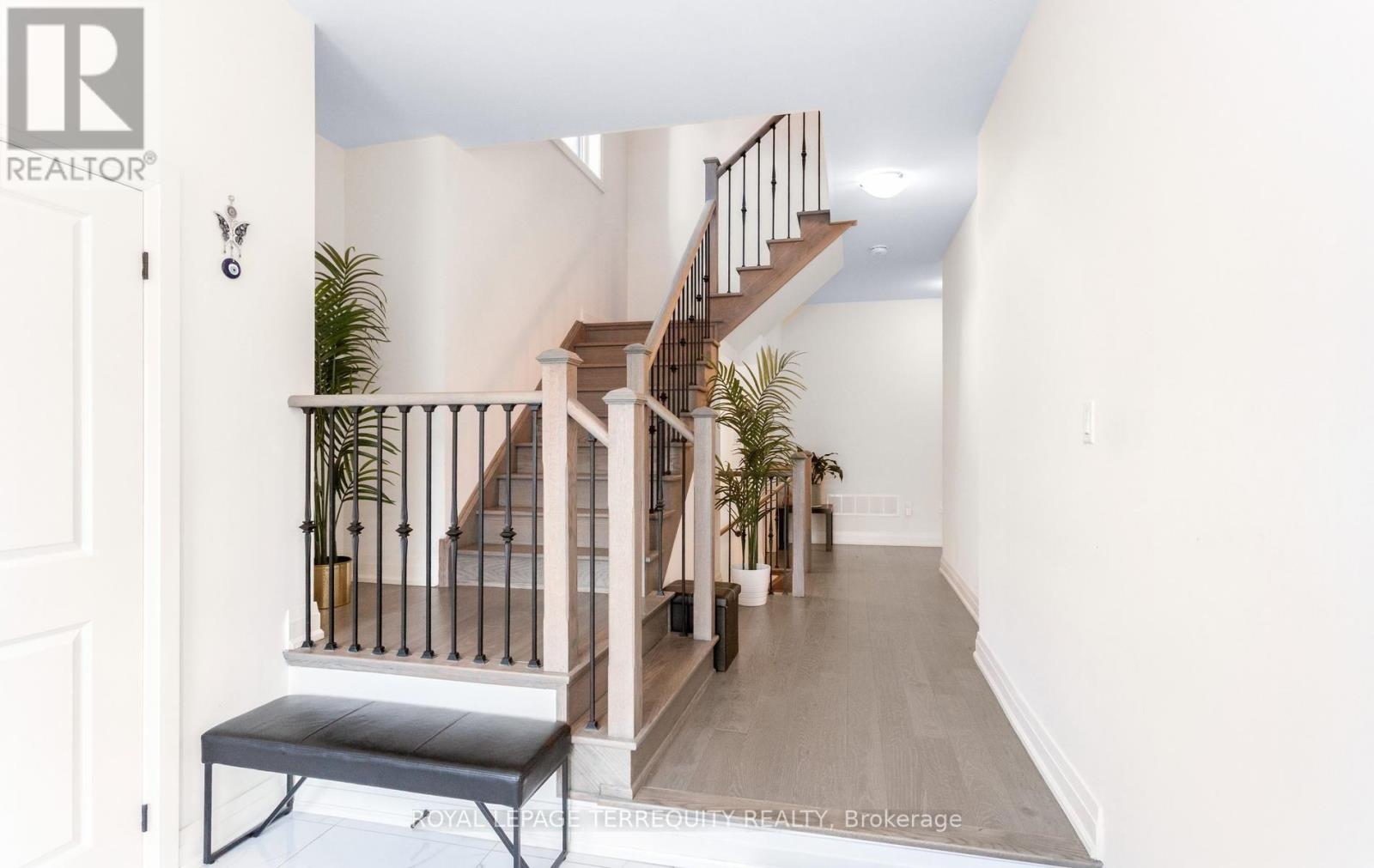 242 Factor Street, Vaughan, Ontario  L4H 5C1 - Photo 6 - N13621508
