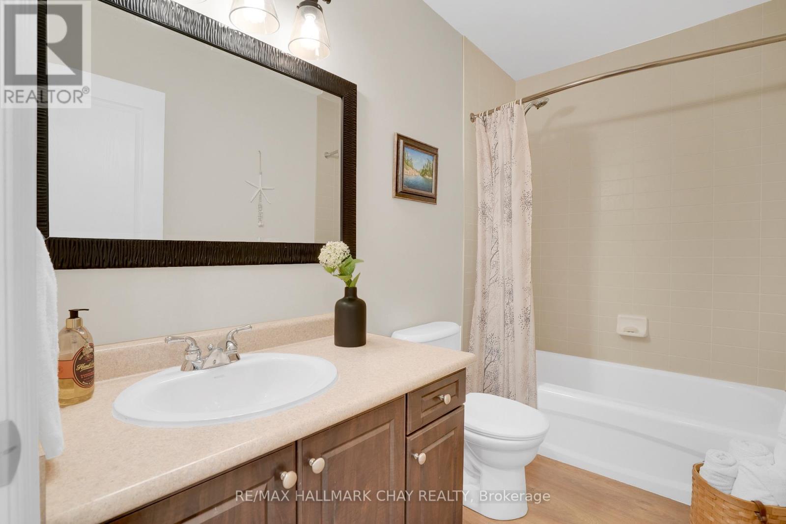 143 Wycliffe Cove Street, Tay, Ontario  L0K 2A0 - Photo 39 - S13621598