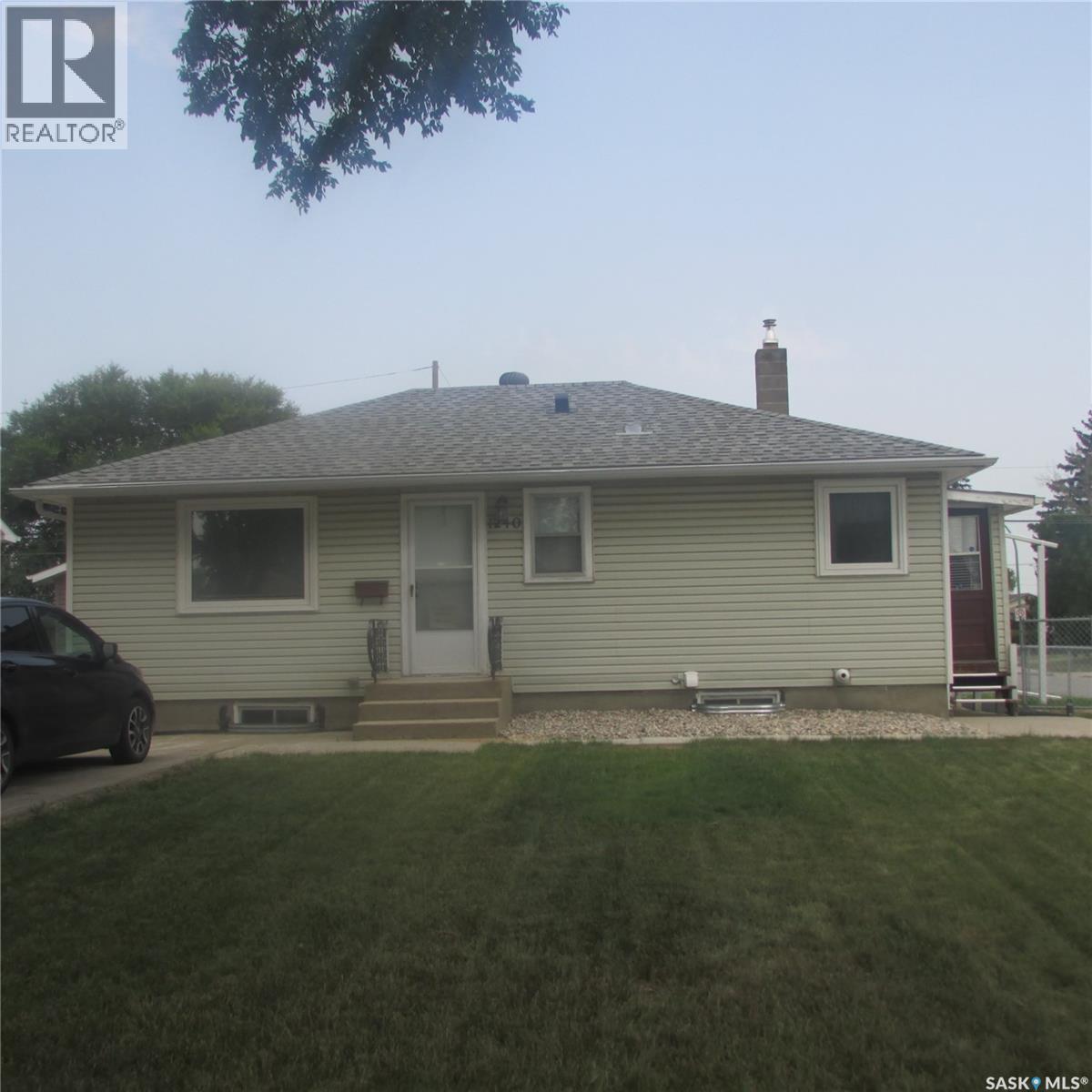 1240 10th AVENUE E, Regina, Saskatchewan
