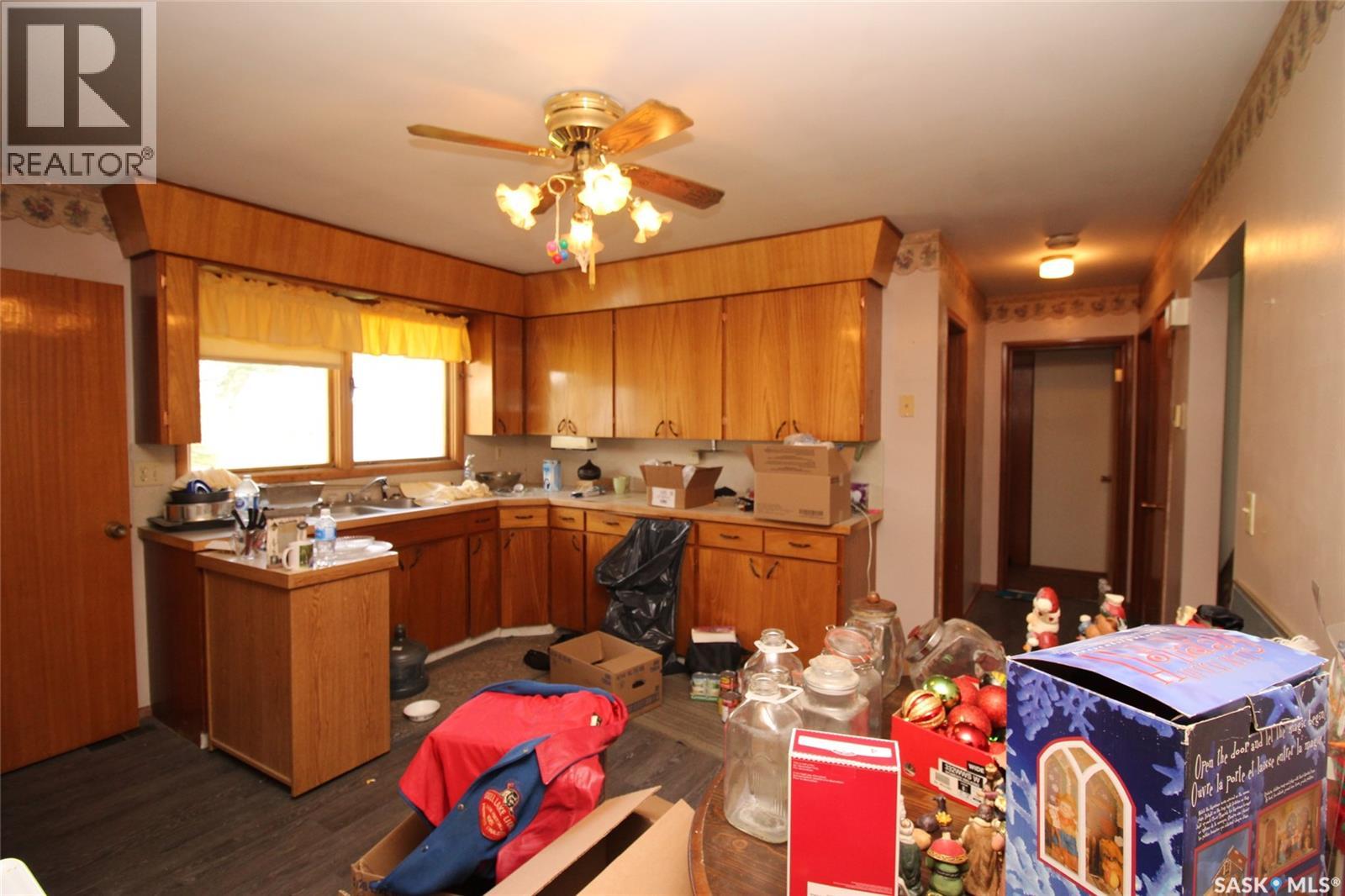 3169 Rutland Avenue, Gull Lake, Saskatchewan  S0N 1A0 - Photo 5 - SK044036