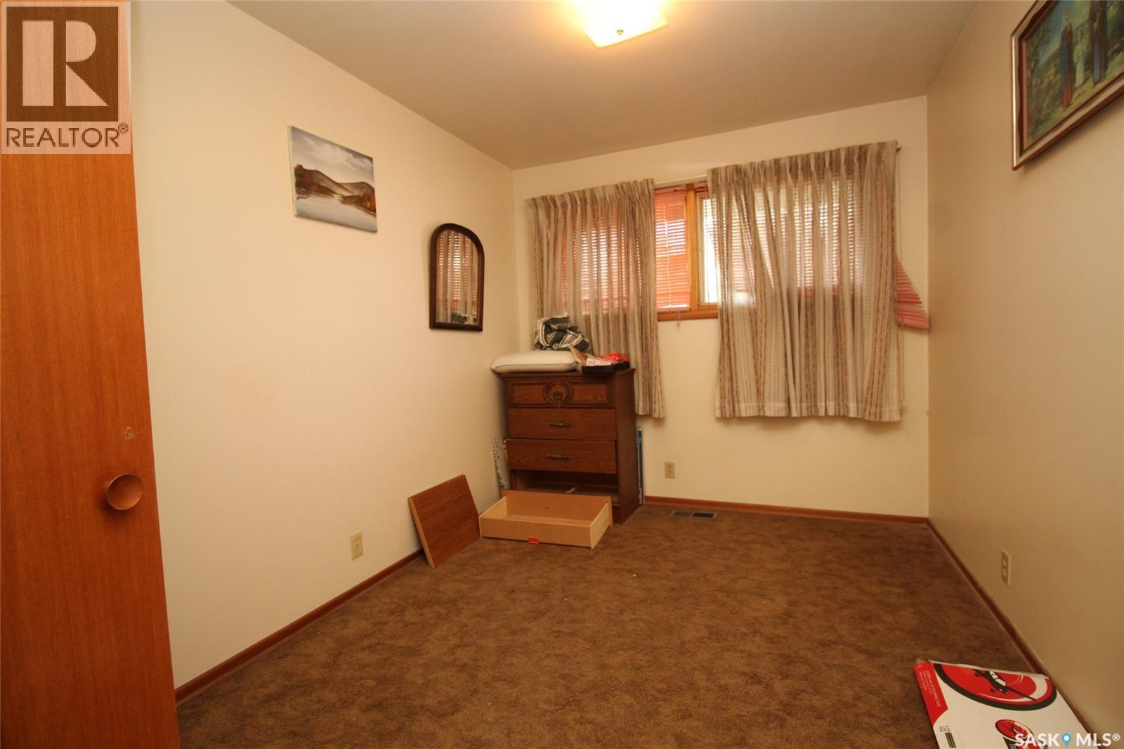 3169 Rutland Avenue, Gull Lake, Saskatchewan  S0N 1A0 - Photo 6 - SK044036