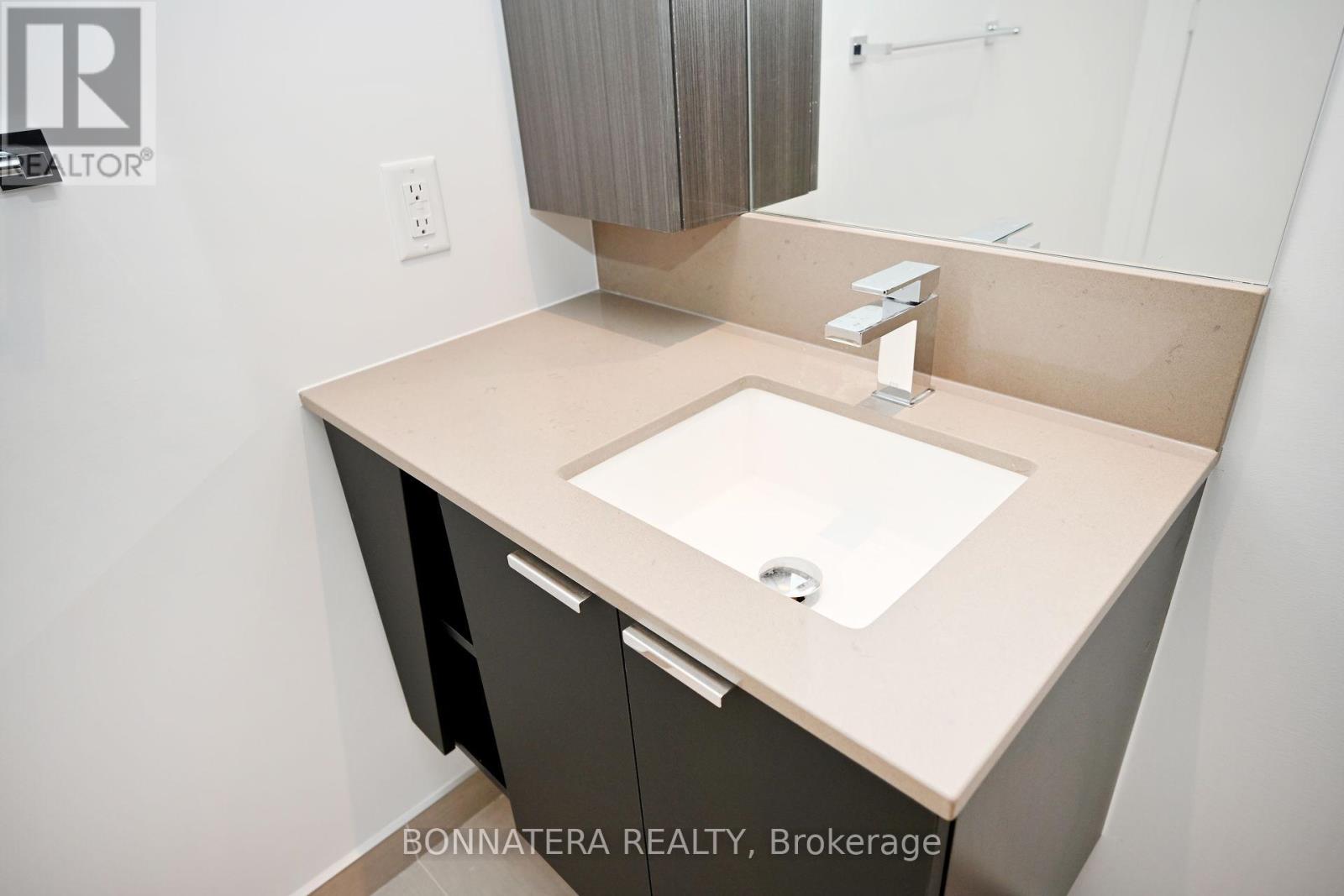 505 - 3883 QUARTZ ROAD