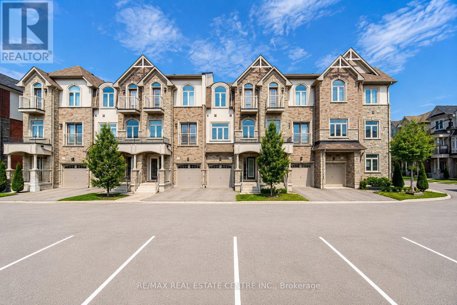 137 Borers Creek Circle, Hamilton, Ontario  L8B 1W3 - Photo 2 - X13621544