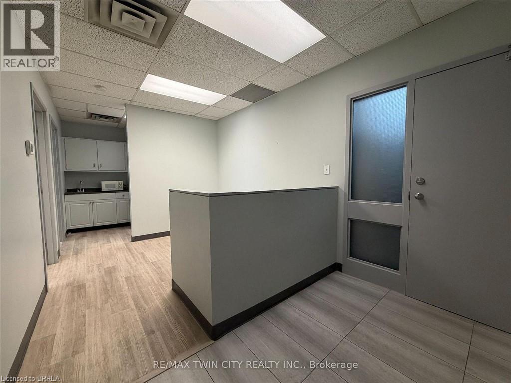 446 Grey Street Unit# 102, Brantford, Ontario  N3S 7L6 - Photo 5 - 40835916