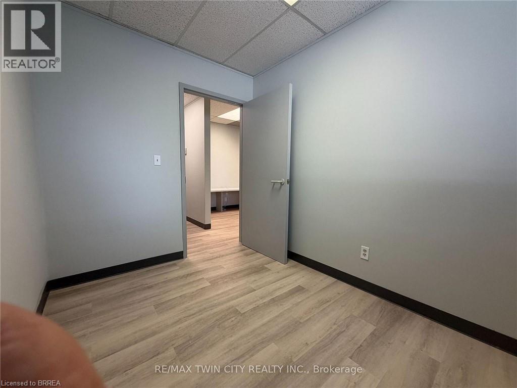 446 Grey Street Unit# 102, Brantford, Ontario  N3S 7L6 - Photo 7 - 40835916