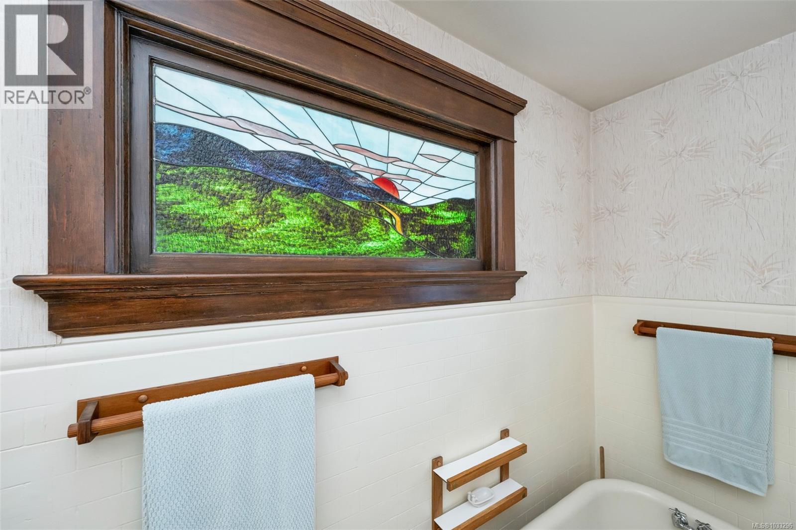 3107 Quadra St, Victoria, British Columbia  V8X 1E9 - Photo 50 - 1033296