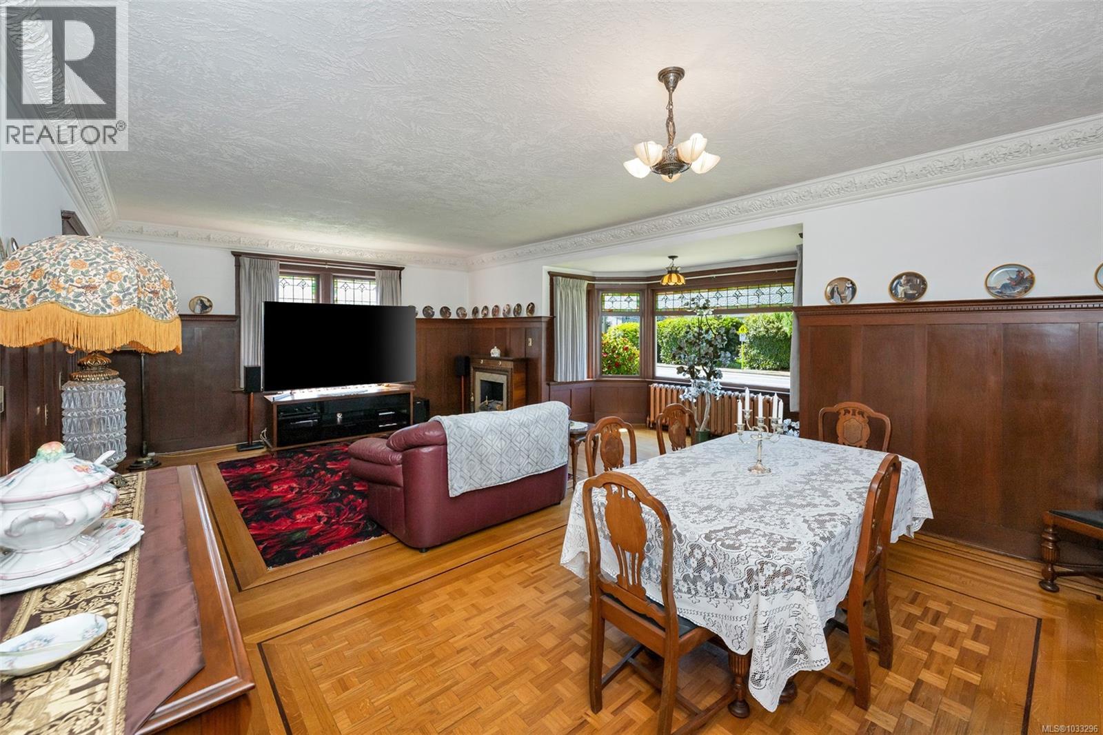 3107 Quadra St, Victoria, British Columbia  V8X 1E9 - Photo 34 - 1033296