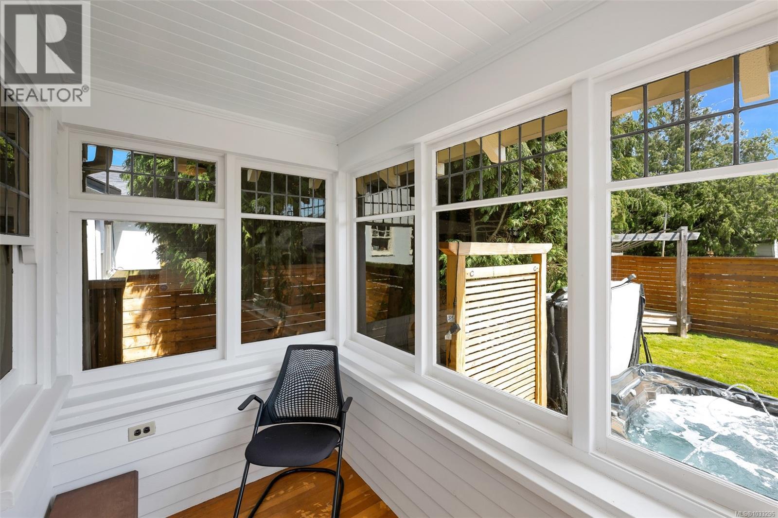 3107 Quadra St, Victoria, British Columbia  V8X 1E9 - Photo 23 - 1033296