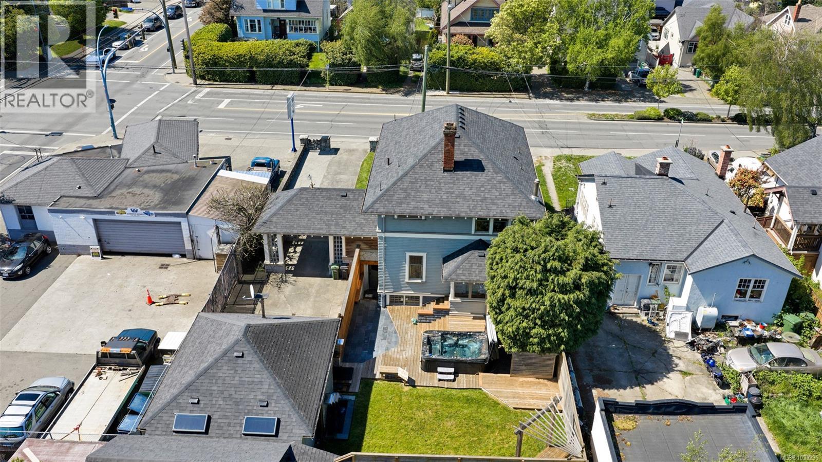 3107 Quadra St, Victoria, British Columbia  V8X 1E9 - Photo 72 - 1033296