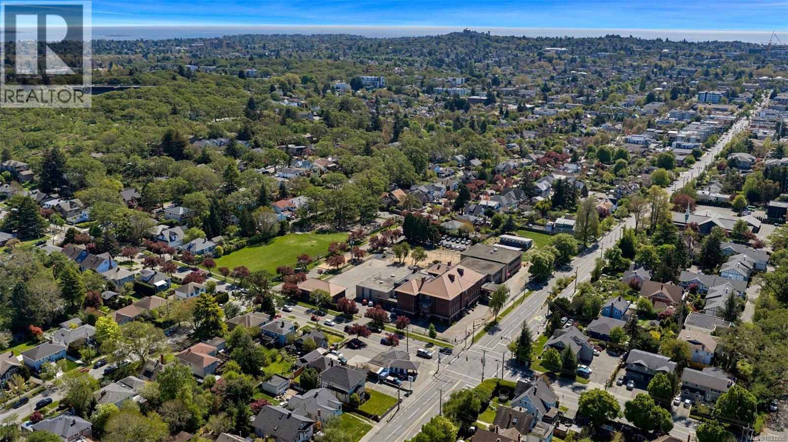 3107 Quadra St, Victoria, British Columbia  V8X 1E9 - Photo 95 - 1033296