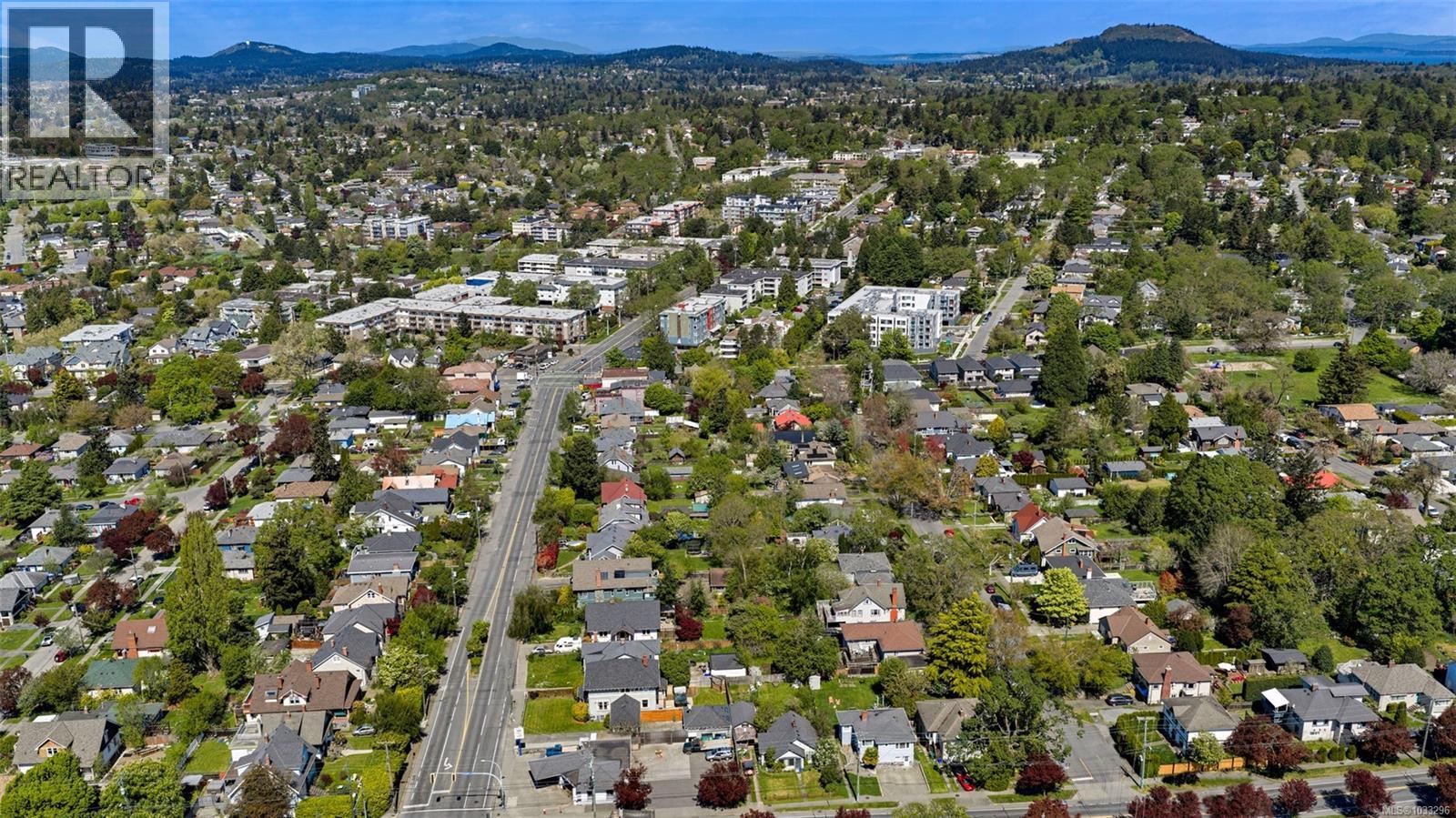 3107 Quadra St, Victoria, British Columbia  V8X 1E9 - Photo 97 - 1033296