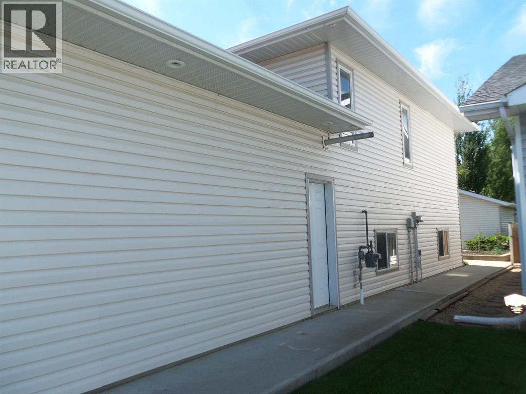 10330 83 Street, Peace River, Alberta T8S 1X9 - Photo 31 - A2319770