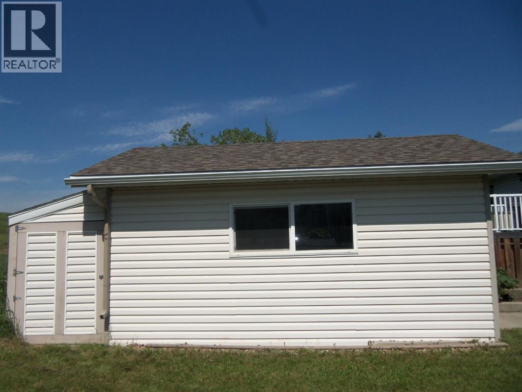 10330 83 Street, Peace River, Alberta T8S 1X9 - Photo 30 - A2319770