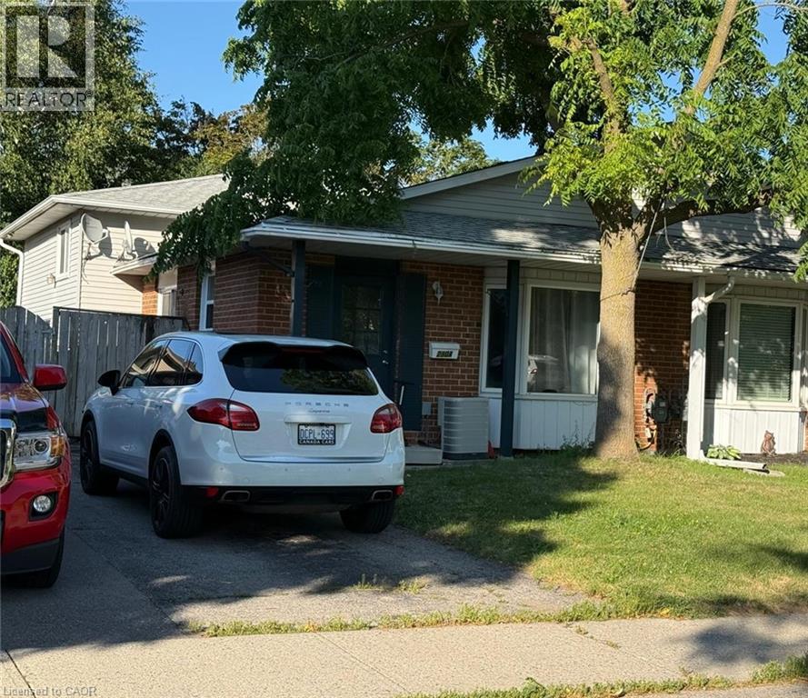 290 CAMILLE Crescent Unit# A, Waterloo, Ontario