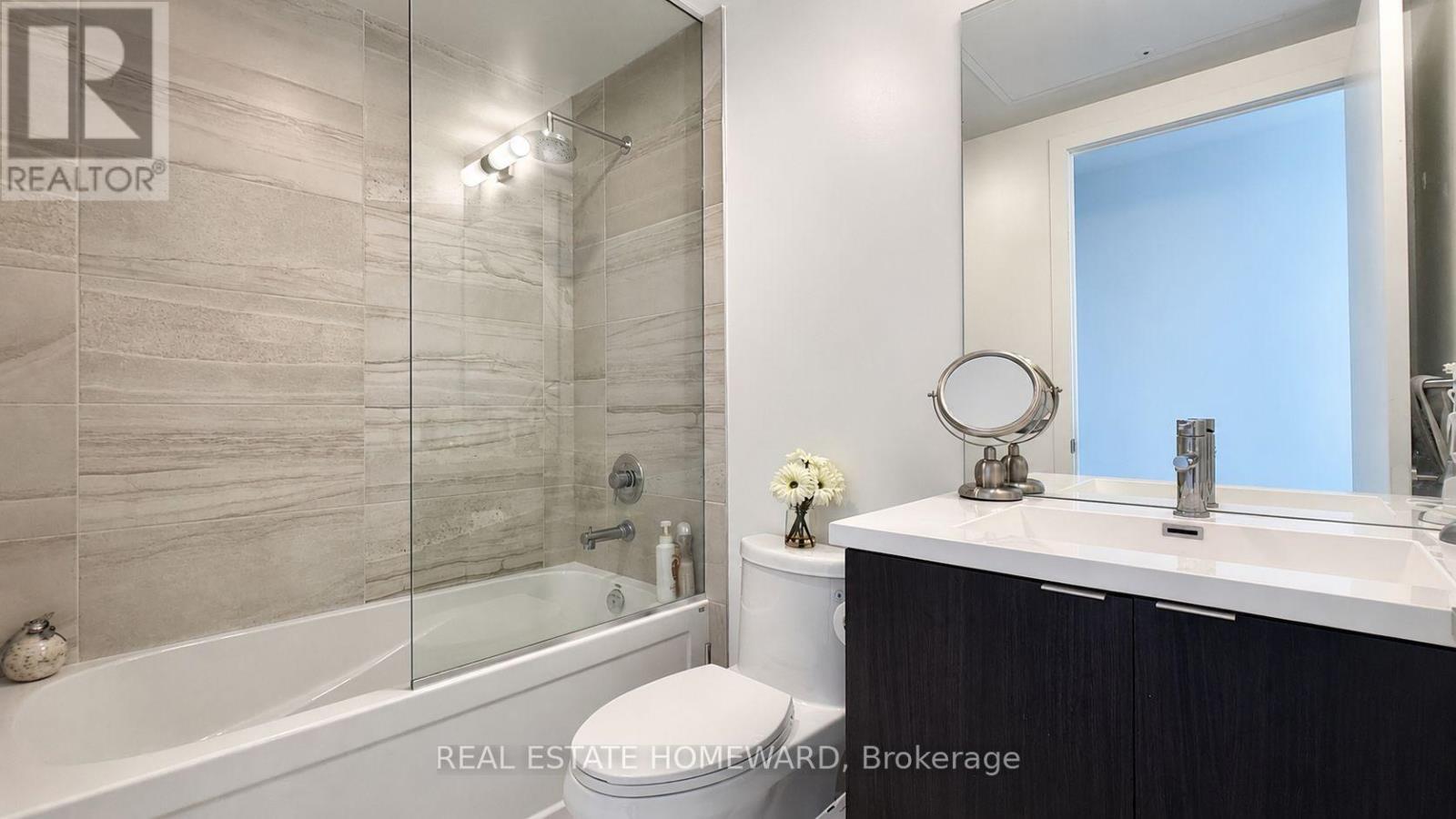 6506 - 138 Downes Street, Toronto, Ontario  M5E 0E4 - Photo 18 - C13621736