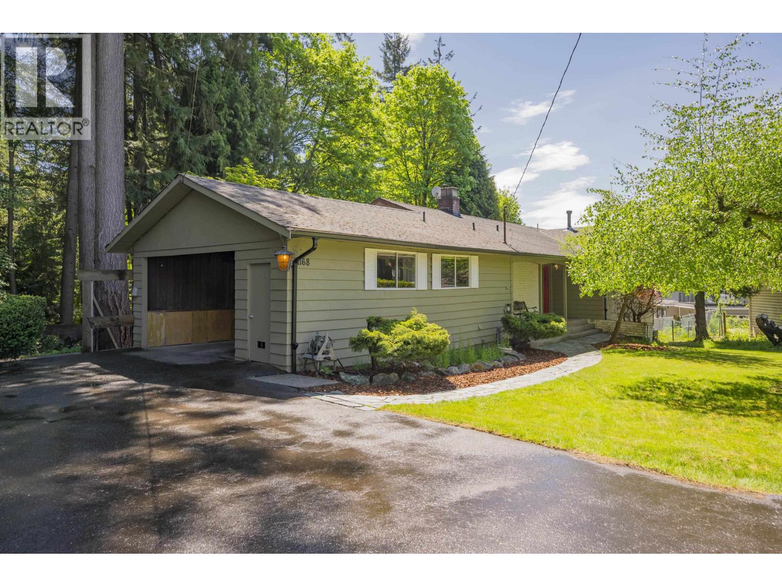 1168 CHARLAND AVENUE, Coquitlam, British Columbia