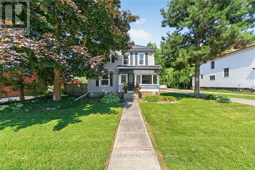 72 MAIN STREET S, Haldimand, Ontario