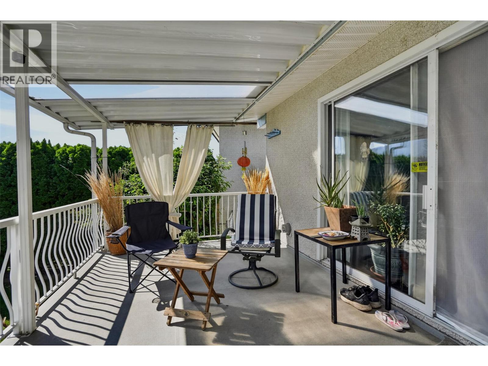 3955 Woodland Drive, Trail, British Columbia  V1R 2V6 - Photo 9 - 10385045