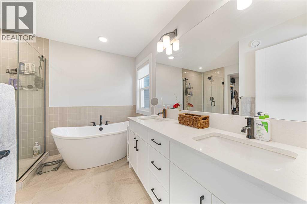 116 Rowmont Heath NW, Calgary, Alberta  T3L 0H8 - Photo 27 - A2323188