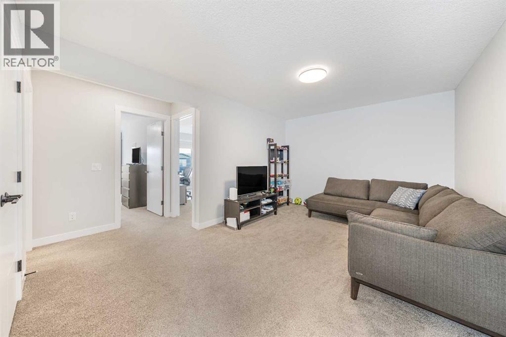 116 Rowmont Heath NW, Calgary, Alberta  T3L 0H8 - Photo 22 - A2323188