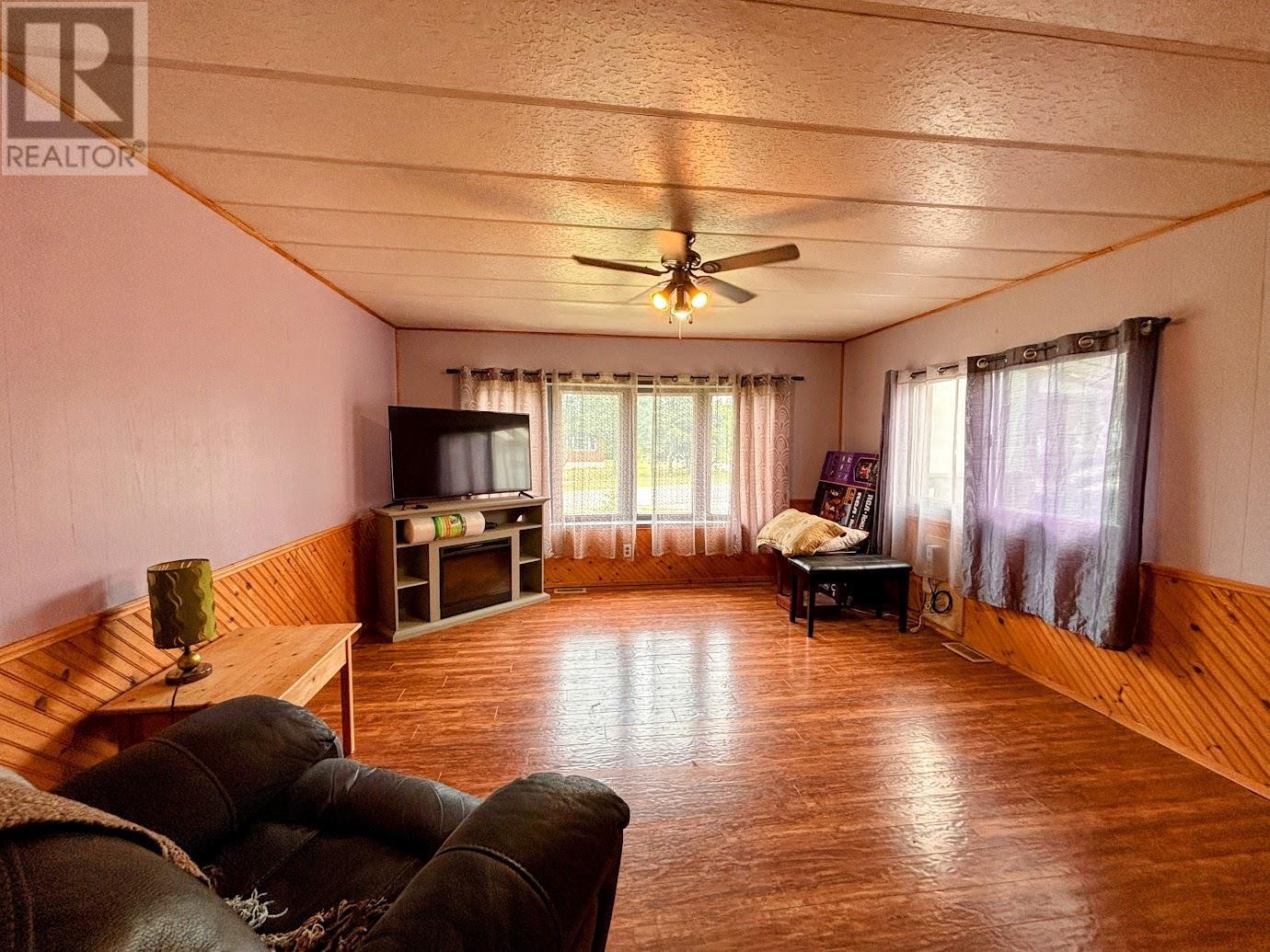 24 Jackson Cres, Marathon, Ontario  P0T 2E0 - Photo 6 - TB2602184