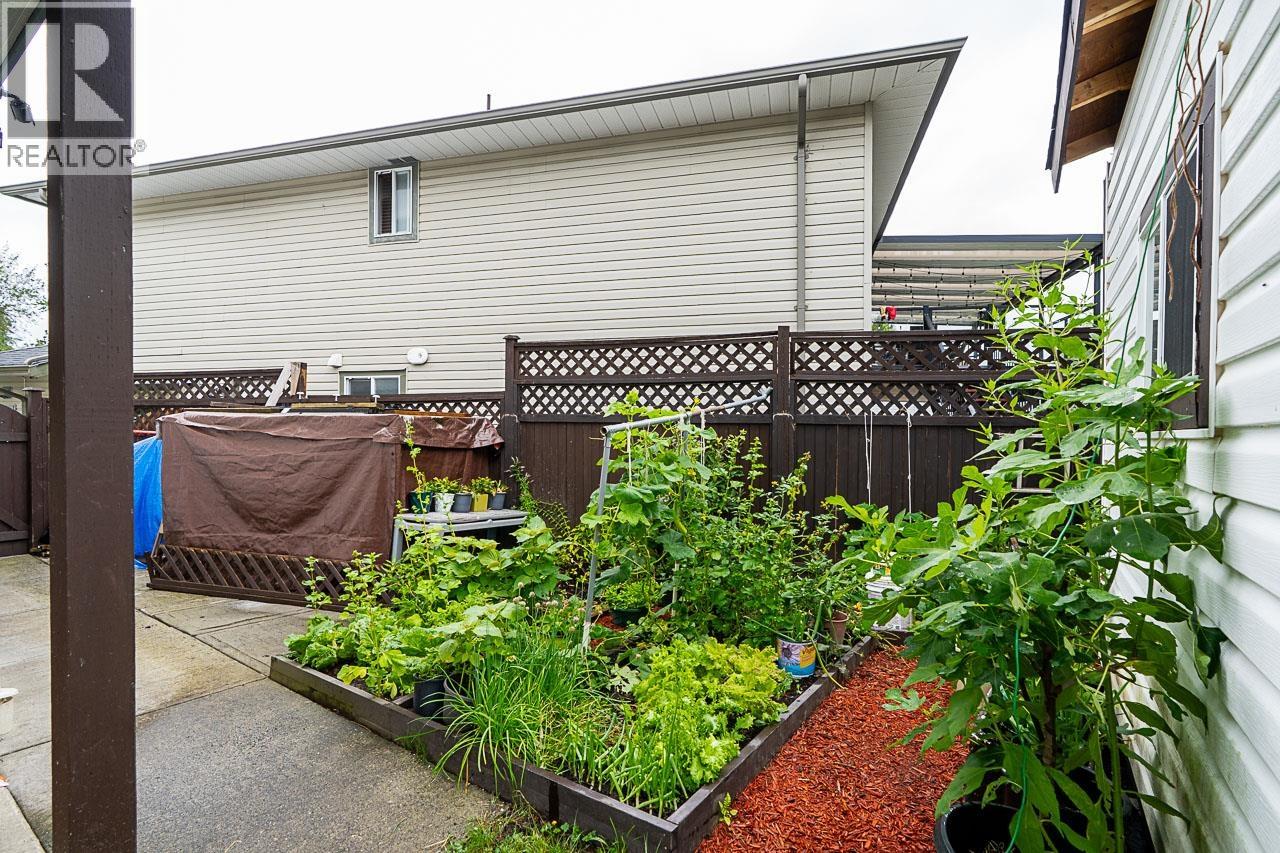 23161 123a Avenue, Maple Ridge, British Columbia  V2X 1X8 - Photo 34 - R3151176