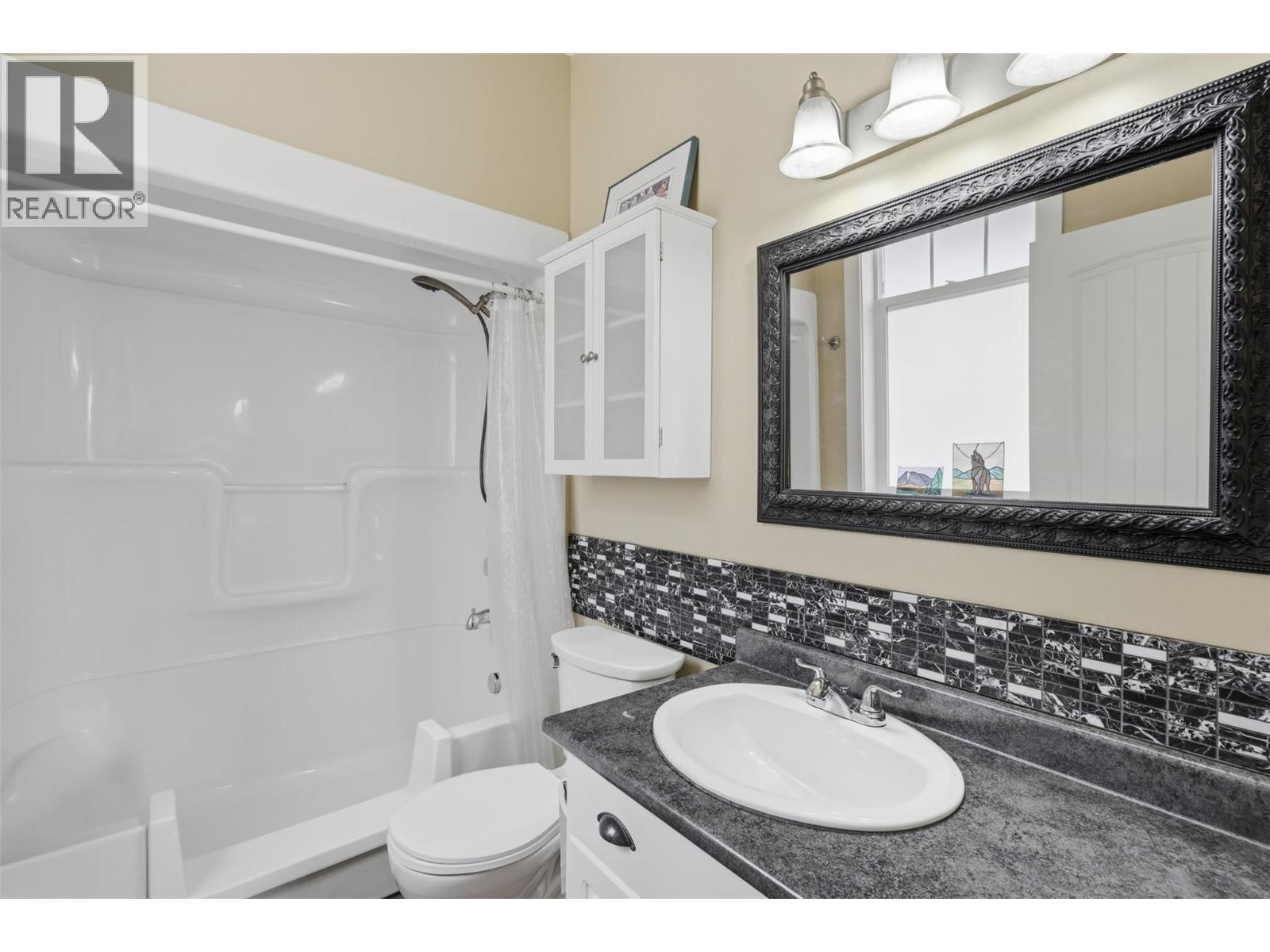 404 Sun Rivers Drive W, Kamloops, British Columbia  V2H 1R6 - Photo 19 - 10395810