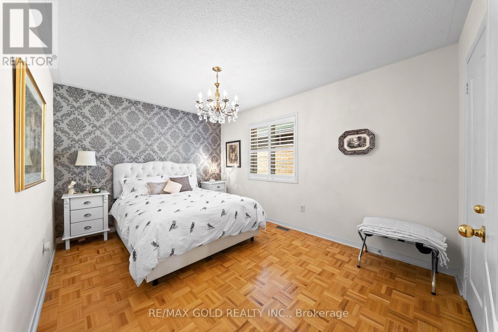 22 Flower Trail, Brampton, Ontario  L6P 1P1 - Photo 16 - W13620910
