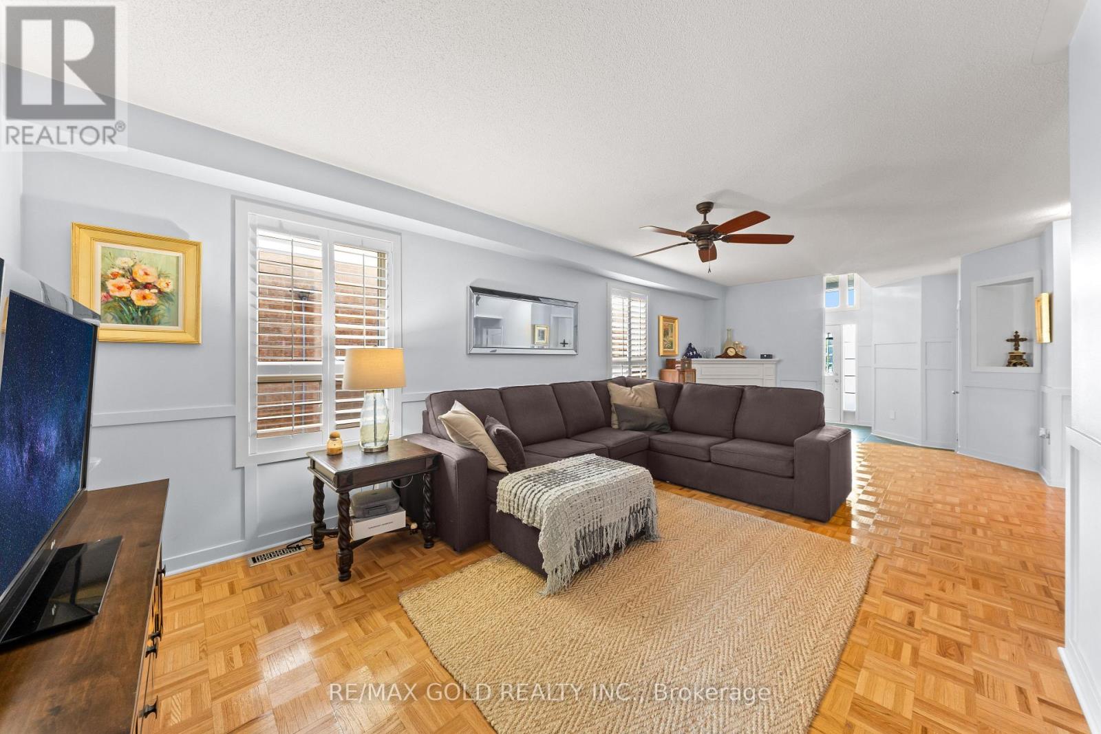 22 Flower Trail, Brampton, Ontario  L6P 1P1 - Photo 8 - W13620910
