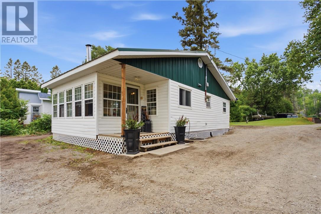 2131 Vermilion Lake Road, Chelmsford, Ontario  P0M 1J0 - Photo 3 - 2129536