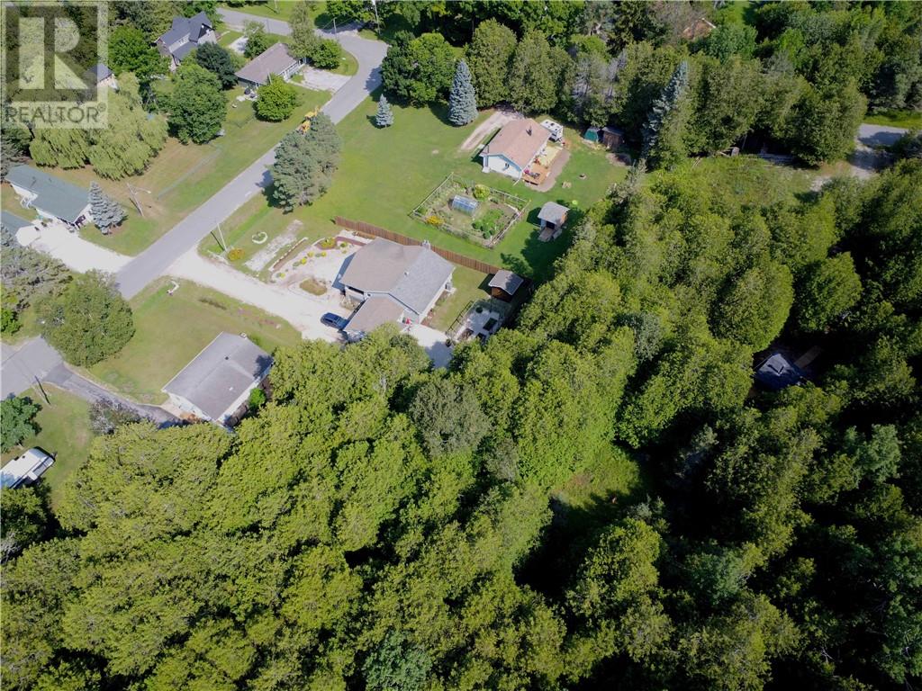 8 Mcquarrie Blvd., Gore Bay, Ontario  P0P 1H0 - Photo 10 - 2129265