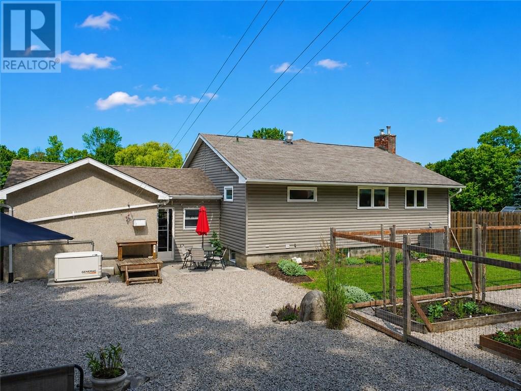 8 Mcquarrie Blvd., Gore Bay, Ontario  P0P 1H0 - Photo 13 - 2129265