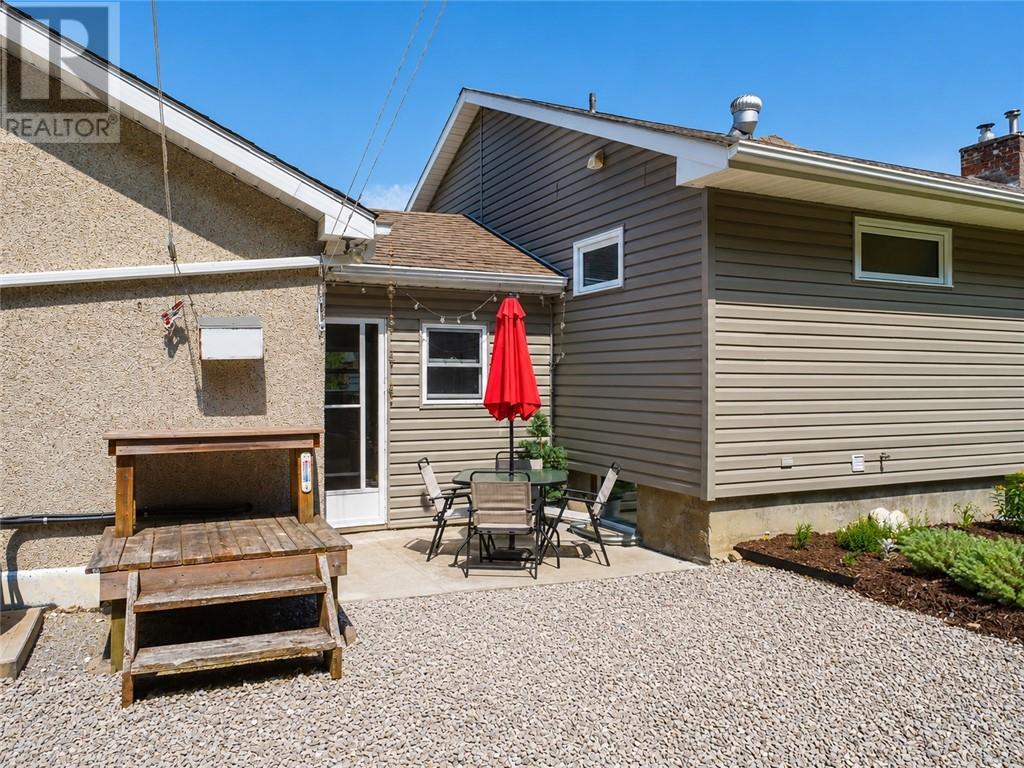 8 Mcquarrie Blvd., Gore Bay, Ontario  P0P 1H0 - Photo 15 - 2129265
