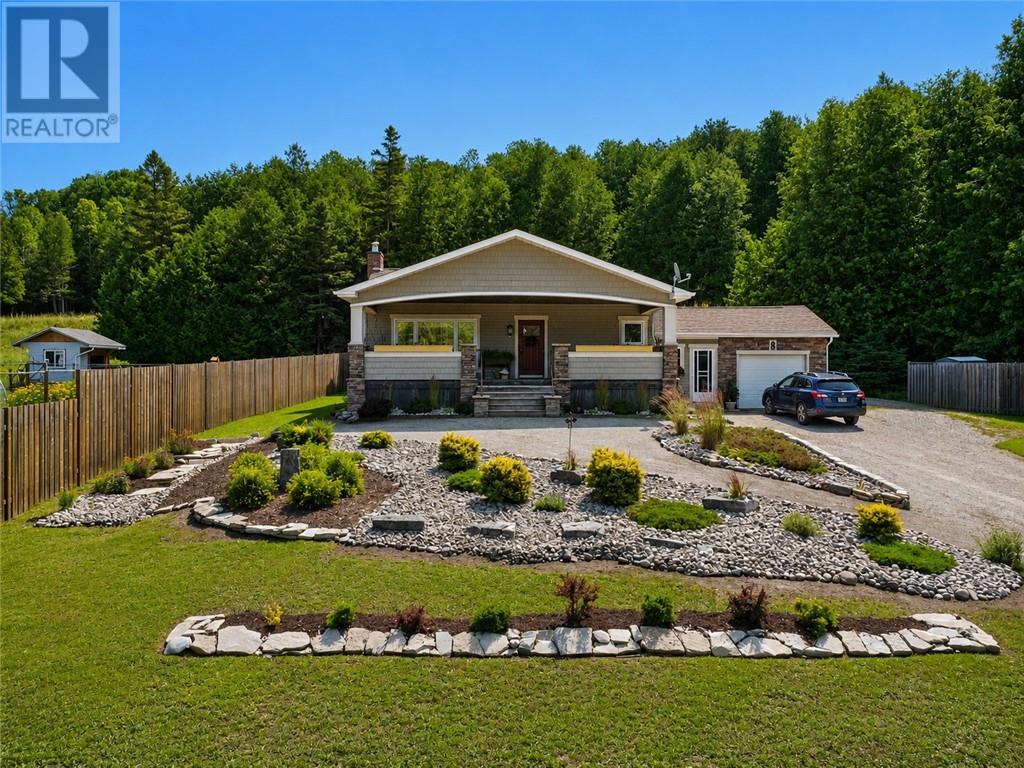 8 Mcquarrie Blvd., Gore Bay, Ontario  P0P 1H0 - Photo 2 - 2129265