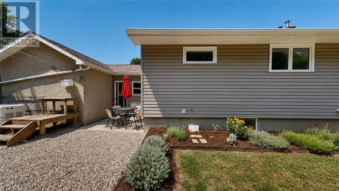 8 Mcquarrie Blvd., Gore Bay, Ontario  P0P 1H0 - Photo 23 - 2129265
