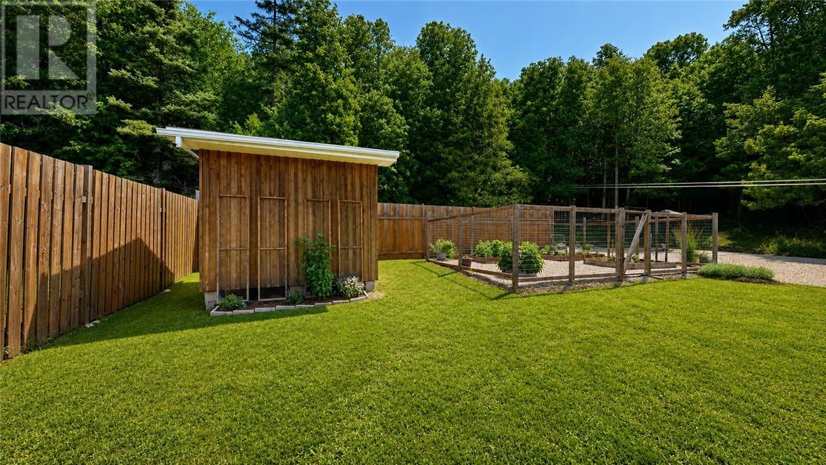 8 Mcquarrie Blvd., Gore Bay, Ontario  P0P 1H0 - Photo 25 - 2129265
