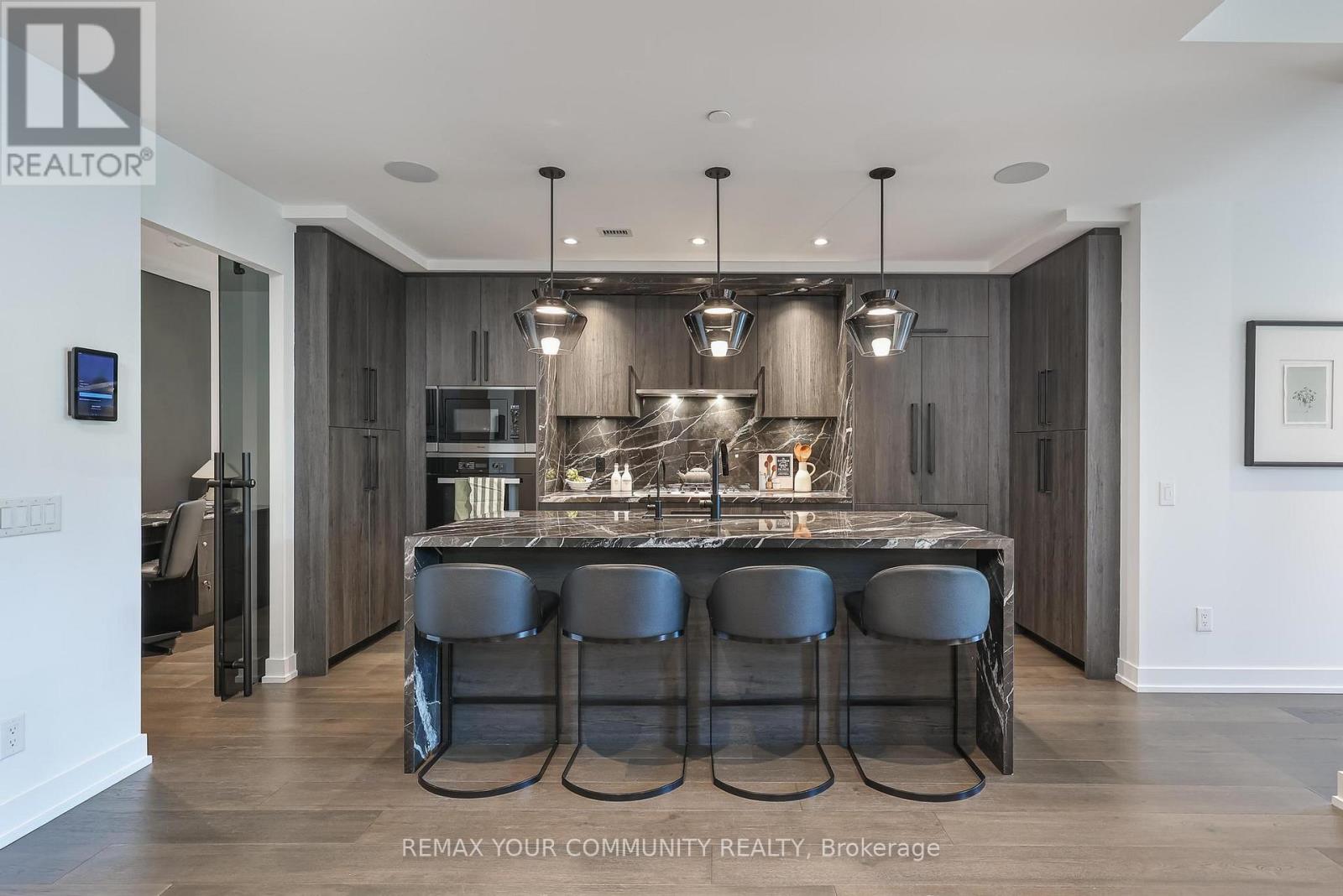 208 - 280 Howland Avenue, Toronto, Ontario  M5R 0C3 - Photo 13 - C13621822