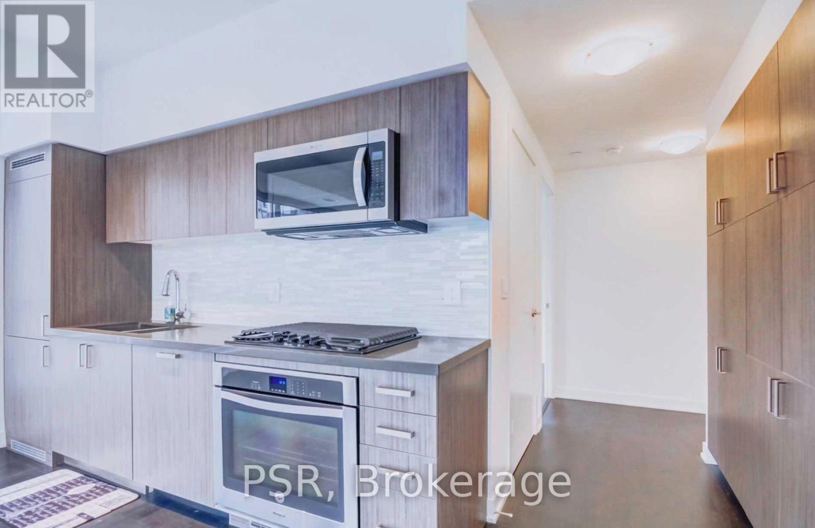 1011 - 501 St Clair Avenue W, Toronto, Ontario  M5P 0A2 - Photo 2 - C13621842