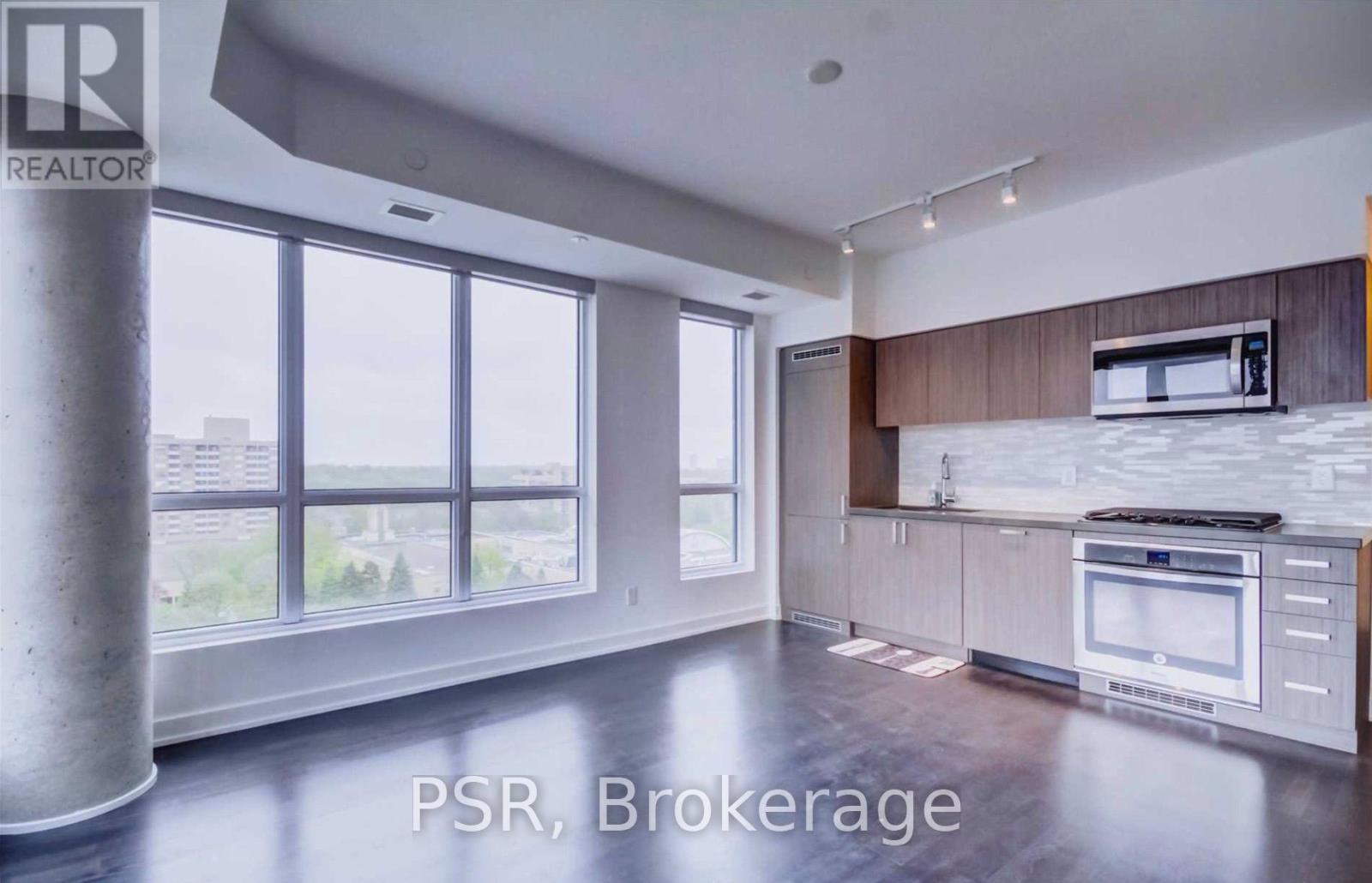 1011 - 501 St Clair Avenue W, Toronto, Ontario  M5P 0A2 - Photo 3 - C13621842