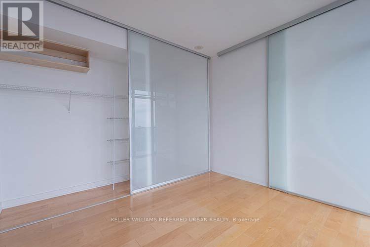 3902 - 33 Charles Street E, Toronto, Ontario  M4Y 0A2 - Photo 13 - C13621858